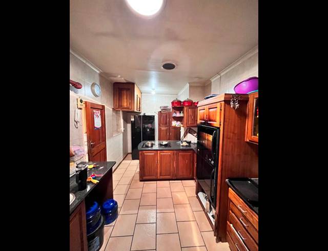 3 BEDROOM PROPERTY TO RENT IN DORANDIA